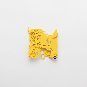 Av.Alicia Moreau de Justo, Buenos Aires, Argentina<br />Compressed PVC, Brass, Steel, Hinges, Acrylic plate<br />22 x 23.5 x 3.5 cm, 2025<br /><br /><br />